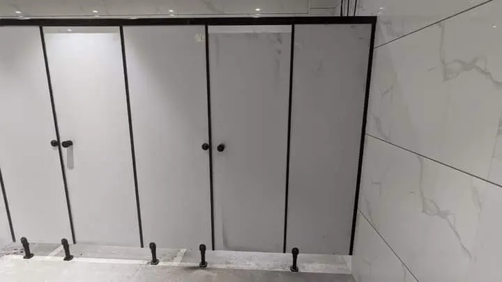 Washroom / Toilet Cubicles